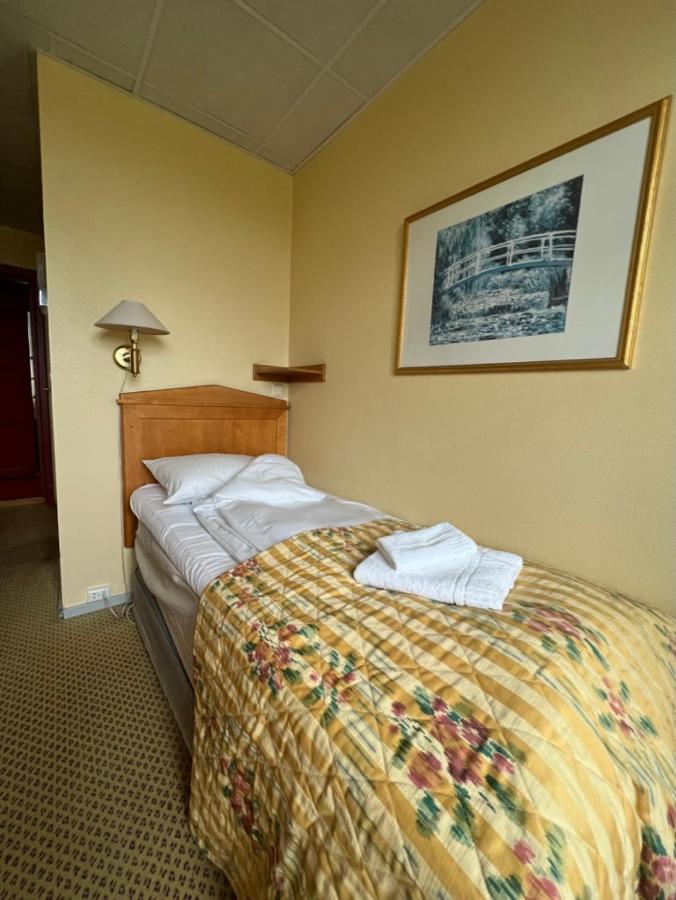 Ovre Sem Gard Hotell Asker Exteriör bild