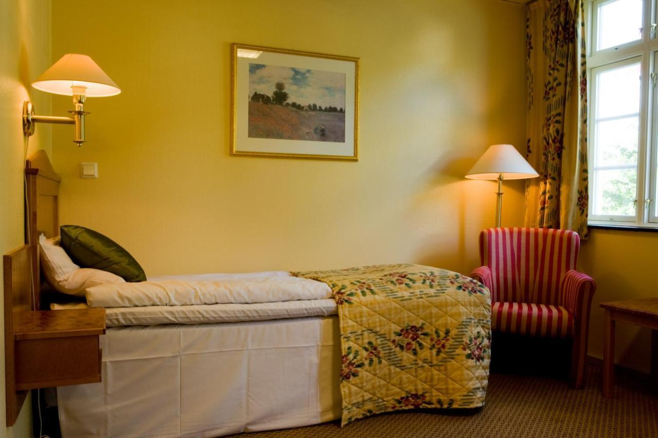 Ovre Sem Gard Hotell Asker Exteriör bild